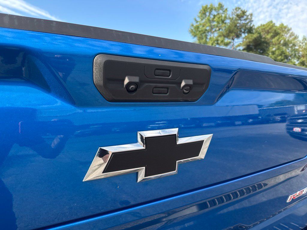 Used 2024 Chevrolet Silverado 1500 RST w/ Z71 Off-Road Package AWD/4WD image 34