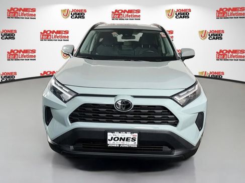 Certified 2022 Toyota RAV4 XLE w/ Convenience Package AWD/4WD image 13