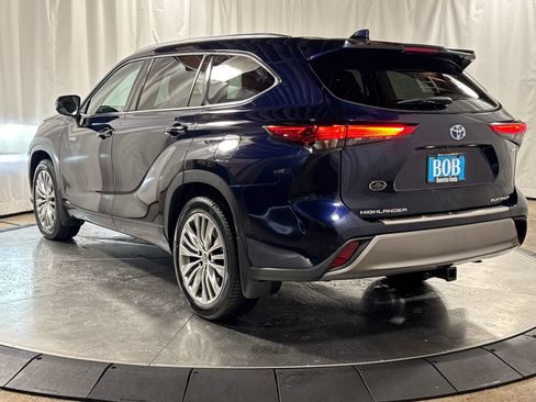 Used 2021 Toyota Highlander Platinum AWD/4WD image 8