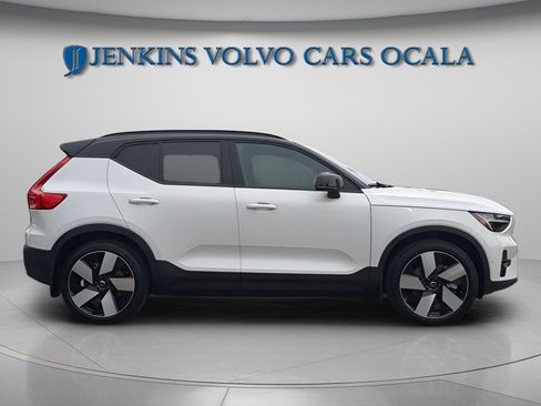 New 2024 Volvo XC40 Recharge Ultimate w/ Protection Package Premier image 9
