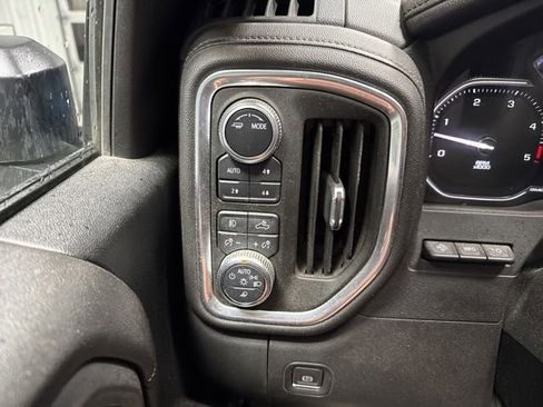 Used 2021 GMC Sierra 2500 Denali w/ Denali Ultimate Package AWD/4WD image 13