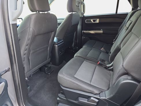 Certified 2023 Ford Explorer XLT AWD/4WD image 11