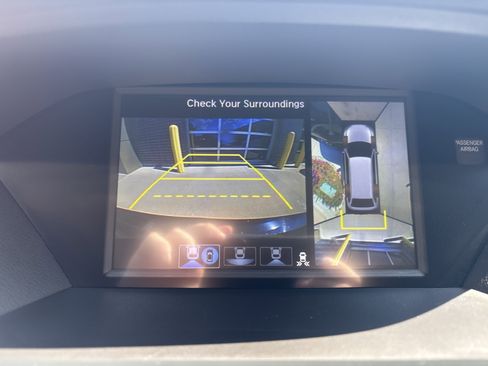 Used 2017 Acura MDX SH-AWD w/ Advance Package image 10