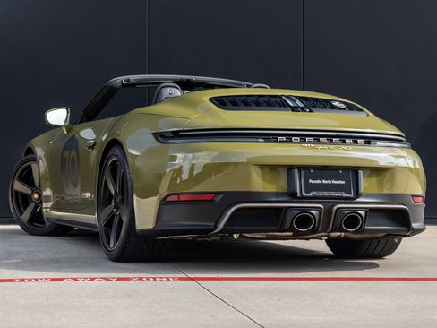 Certified 2026 Porsche 911 GTS RWD image 3