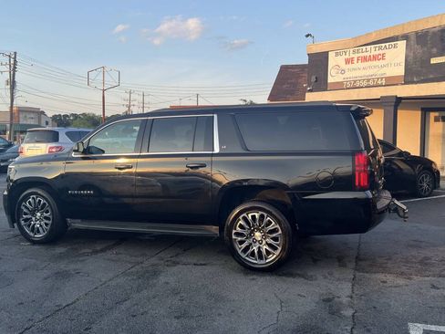 Used 2017 Chevrolet Suburban LS AWD/4WD image 8