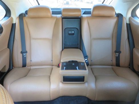 Used 2014 Lexus LS 460 AWD image 26