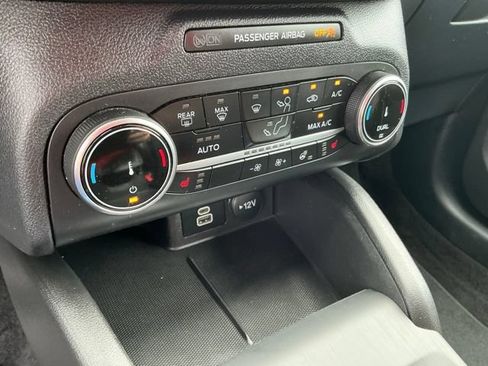 Used 2025 Ford Escape ST-Line Select AWD/4WD image 21