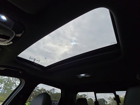 Used 2024 Hyundai Santa Cruz Night image 2