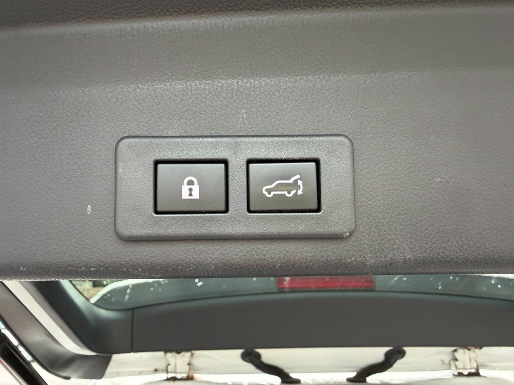 Used 2022 Subaru Ascent Limited w/ Technology Package AWD/4WD image 34