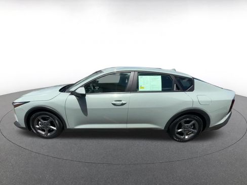 Used 2025 Kia K4 FWD image 8
