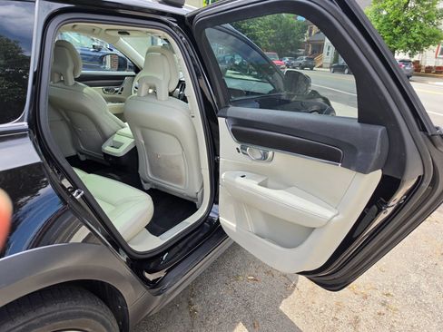 Used 2018 Volvo V90 T6 Cross Country w/ Convenience Package AWD/4WD image 21