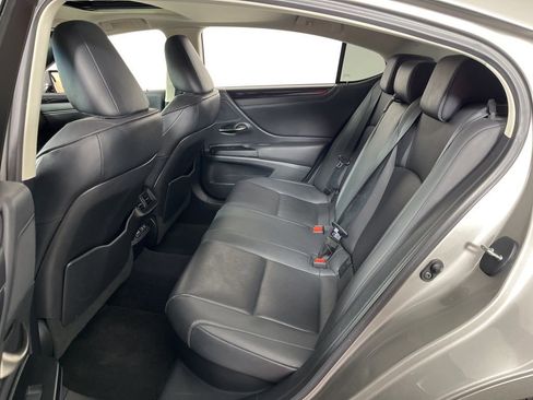 Used 2020 Lexus ES 300h w/ Premium Package image 24