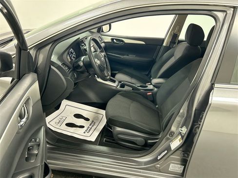 Used 2019 Nissan Sentra S image 9