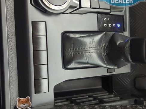 Used 2024 Toyota Tacoma SR image 9