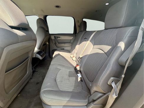 Used 2017 Chevrolet Traverse LT FWD image 14
