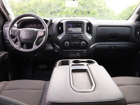 Used 2022 Chevrolet Silverado 1500 Custom Trail Boss AWD/4WD image 21