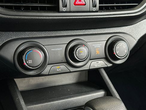 Used 2021 Kia Forte Sedan image 17