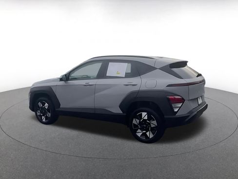 Used 2025 Hyundai Kona SEL image 8