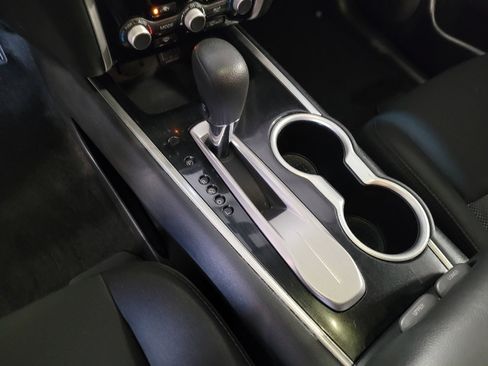 Used 2020 Nissan Pathfinder S image 26