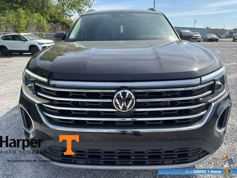 Used 2025 Volkswagen Atlas SE w/ Panoramic Sunroof Package image 8