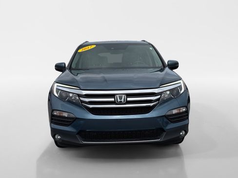 Used 2017 Honda Pilot Touring image 8