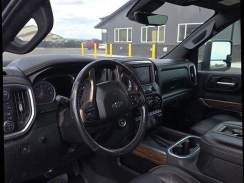Used 2020 Chevrolet Silverado 3500 High Country w/ Technology Package AWD/4WD image 9
