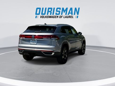 New 2026 Volkswagen Atlas Cross Sport SE image 8