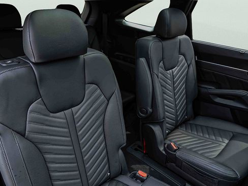 Certified 2026 Kia Sorento SX Prestige AWD/4WD image 14