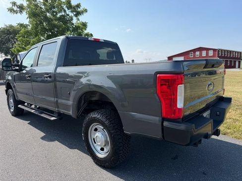 Used 2018 Ford F350 XL AWD/4WD image 2