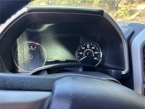 Used 2019 Ford F150 Lariat w/ Equipment Group 502A Luxury AWD/4WD image 10