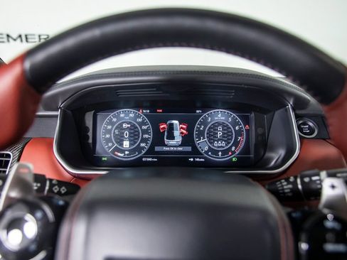 Used 2022 Land Rover Range Rover Sport SVR image 28