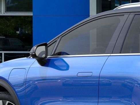 New 2026 Chevrolet Equinox EV LT image 12