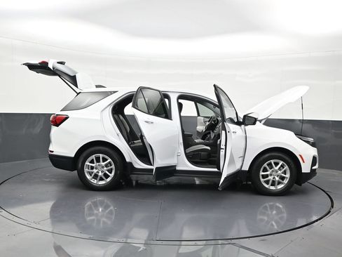 Used 2023 Chevrolet Equinox LS FWD image 37