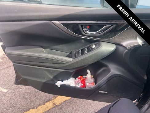 Used 2018 Subaru Impreza 2.0i Limited image 5