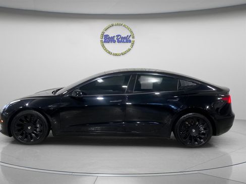 Used 2022 Tesla Model 3 Long Range AWD/4WD image 2