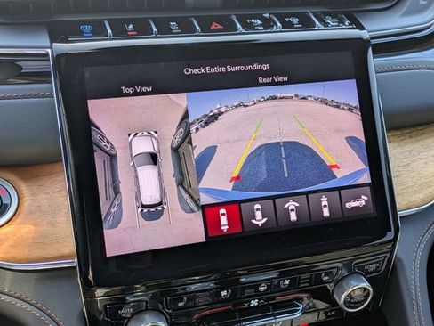 New 2024 Jeep Grand Cherokee Summit AWD/4WD image 19