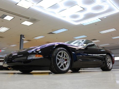 Used 2002 Chevrolet Corvette Z06 w/ Memory Pkg image 22