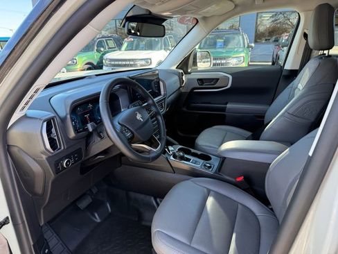 Used 2025 Ford Bronco Sport Badlands image 3