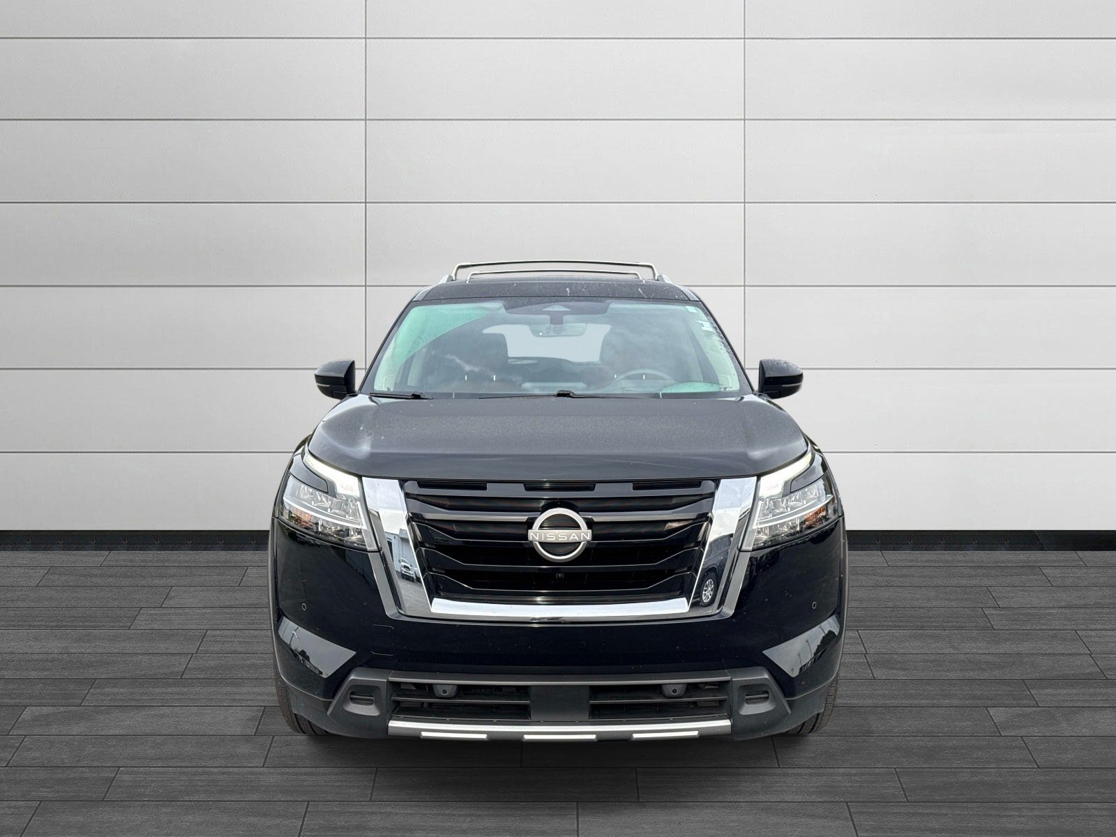 Used 2024 Nissan Pathfinder Platinum AWD/4WD image 8