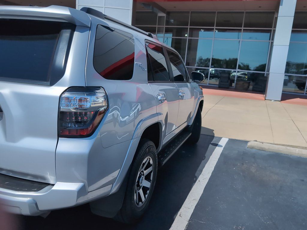 Used 2022 Toyota 4Runner TRD Off-Road Premium AWD/4WD image 3