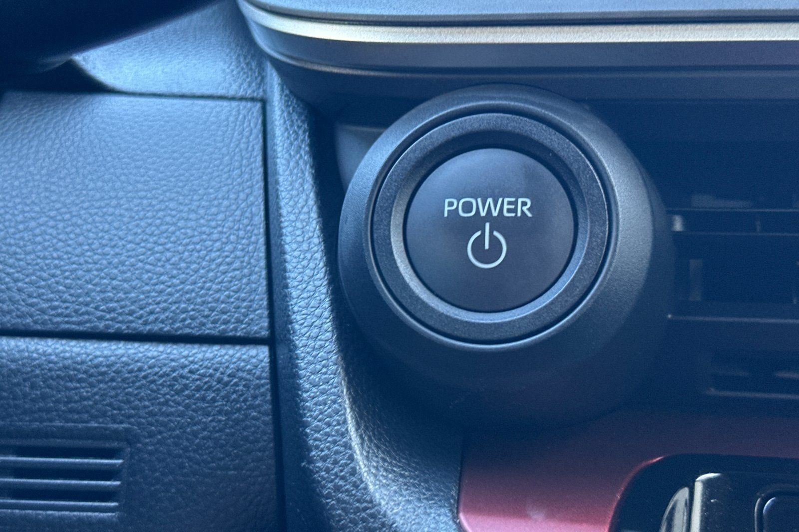 Certified 2026 Toyota Prius Plug-In Hybrid FWD image 35