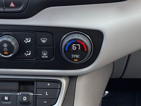 Used 2023 GMC Terrain SLT image 54