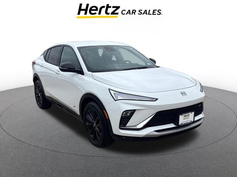 Used 2025 Buick Envista Sport Touring image 1