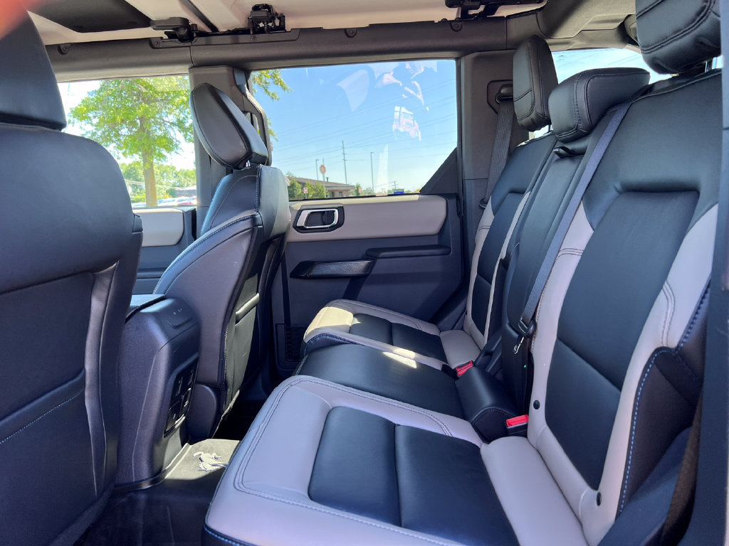 Used 2024 Ford Bronco Wildtrak AWD/4WD image 5