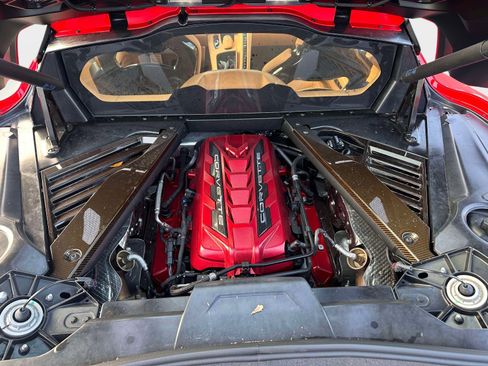 Used 2020 Chevrolet Corvette Stingray Premium Cpe w/ 3LT Preferred Equipment Group image 7