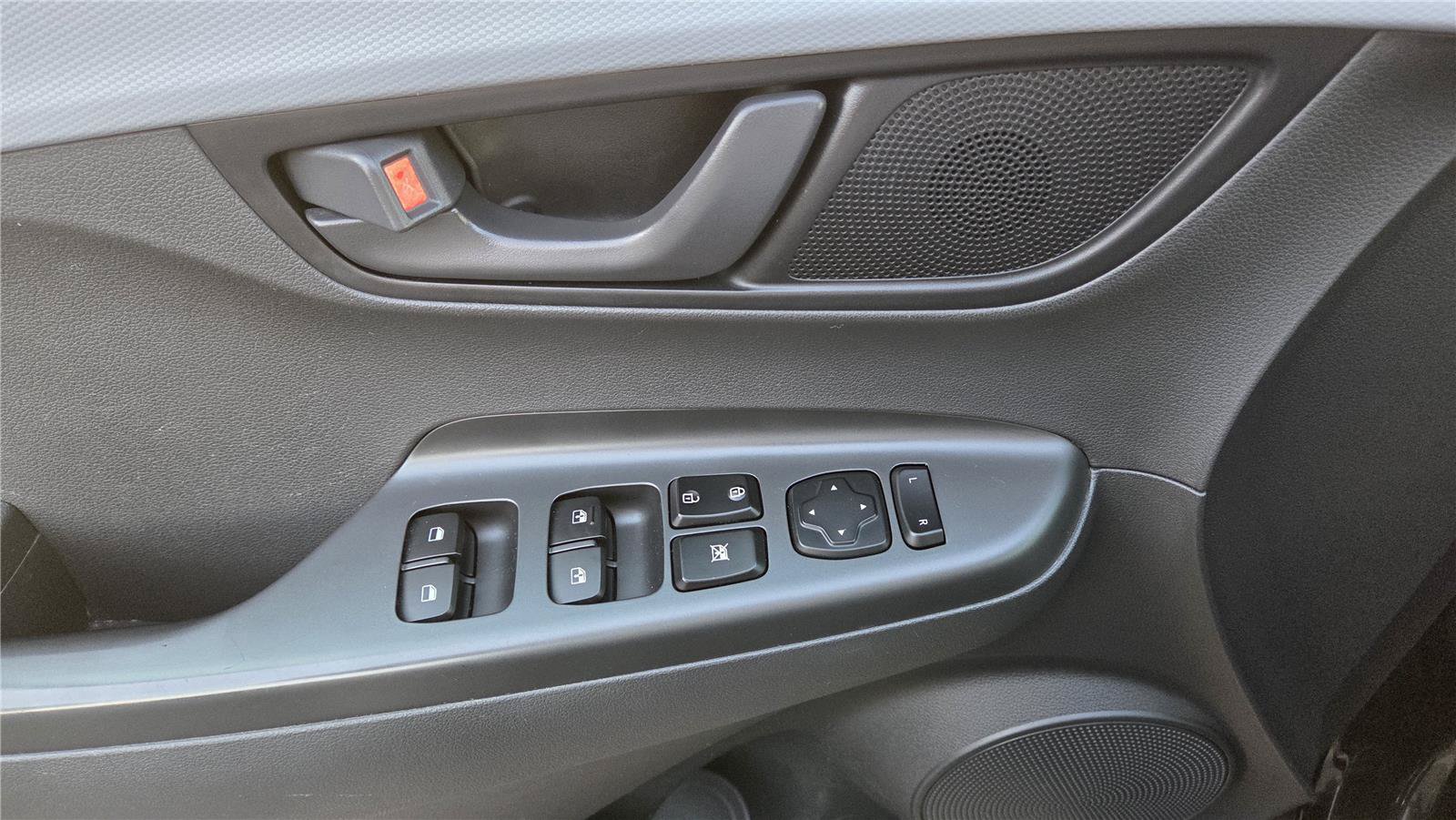 Used 2019 Hyundai Kona SEL FWD image 14