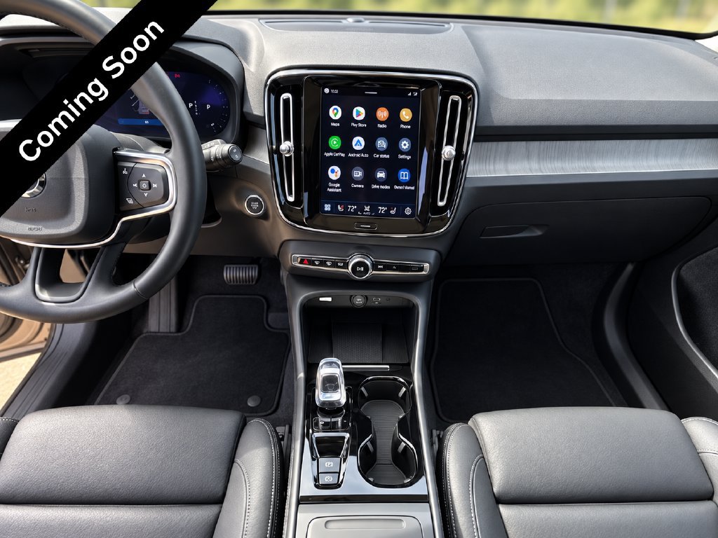 Certified 2024 Volvo XC40 B5 Ultimate AWD/4WD image 3