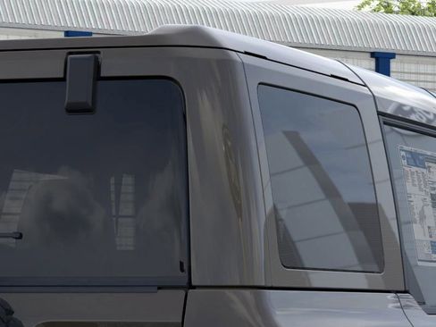 New 2025 Ford Bronco Badlands w/ Sasquatch Package image 25