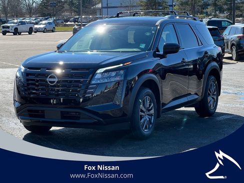 New 2026 Nissan Pathfinder SV image 1