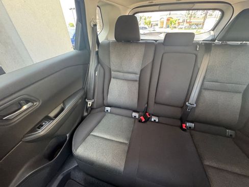 Used 2025 Nissan Rogue SV FWD image 41